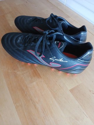 Botas de fútbol Joma Águila Negras