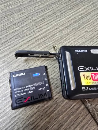 Casio Exilim EX-Z19 Fotocamera Digitale