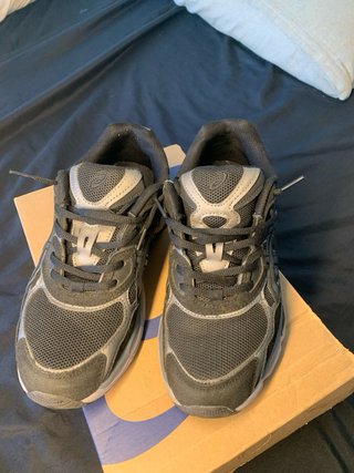 Zapatillas Asics Talla 43.5 Negro Gris
