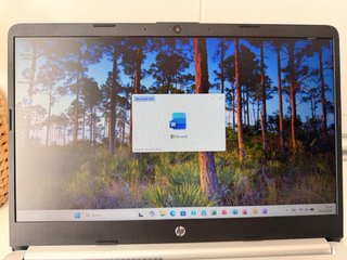 Portatil HP 14s-dq0009ns 8GB RAM SSD 64GB Win11