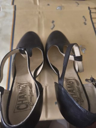 Zapatos tacón Chamby negro T38