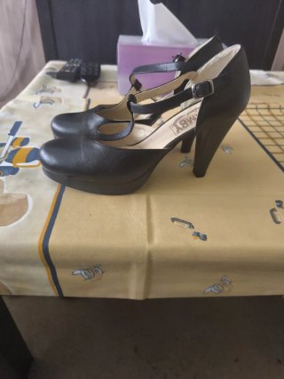 Zapatos tacón Chamby negro T38