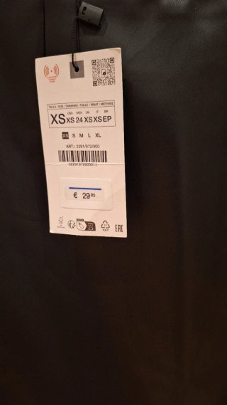 Falda efecto piel negra T S