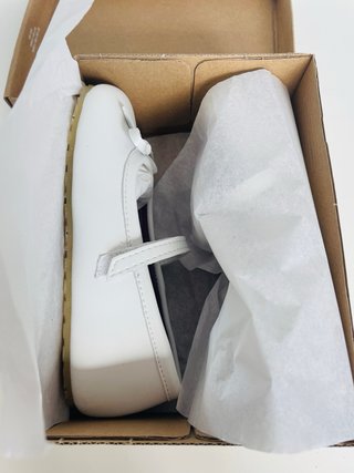 Bailarinas blancas barefoot talla 30 Fluffy Shoes