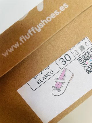 Bailarinas blancas barefoot talla 30 Fluffy Shoes