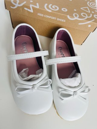 Bailarinas blancas barefoot talla 30 Fluffy Shoes