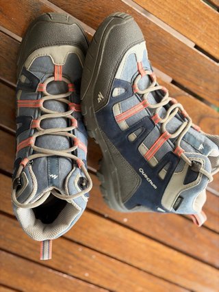 Botas de montaña Quechua Talla 36