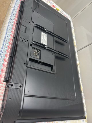 Televisor Toshiba 55 pulgadas con soporte incluido