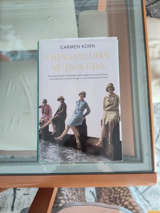 Hijas de una nueva era (Saga Hijas de una nueva...