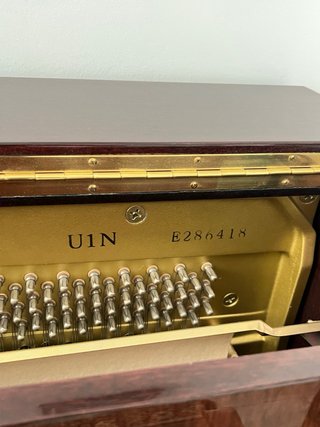 Piano Yamaha U1