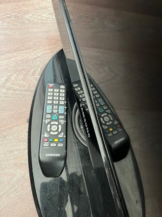 TV Samsung LE32B450C4W 32 Buen estado