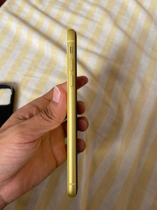 iPhone 11 Amarillo 128gb