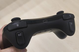 Mando Wii U Pro Negro + Cable Carga