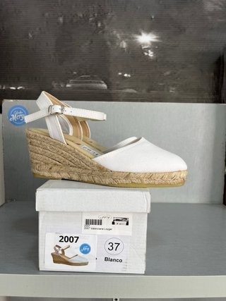 Sandalias cuña 7 cm nuevas blancas talla 37