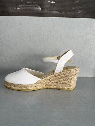 Sandalias cuña 7 cm nuevas blancas talla 37