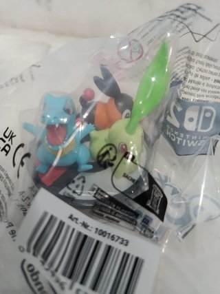 Figuritas Pokémon sin abrir