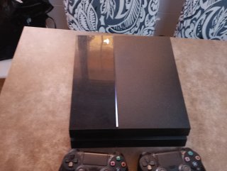 Consola PS4 Slim Negra + 2 Mandos