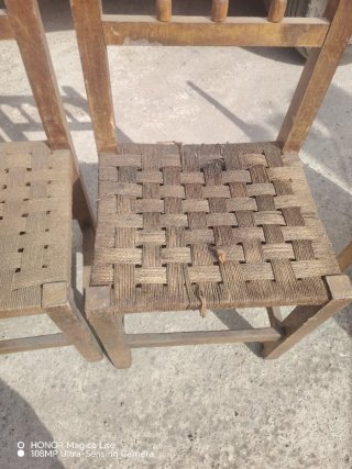 Sillas de madera y anea vintage