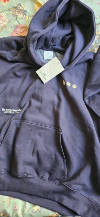 Sudadera Pull and Bear azul con estampado