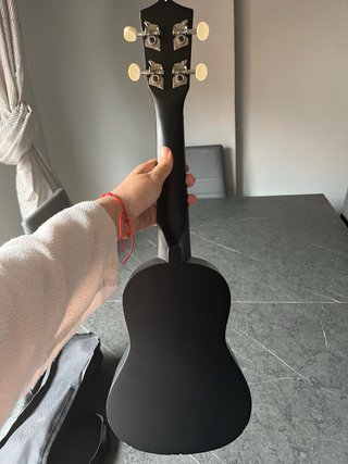 Ukelele negro