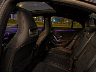 Mercedes CLA 200d AMG Line FULL EXTRAS – Impecable