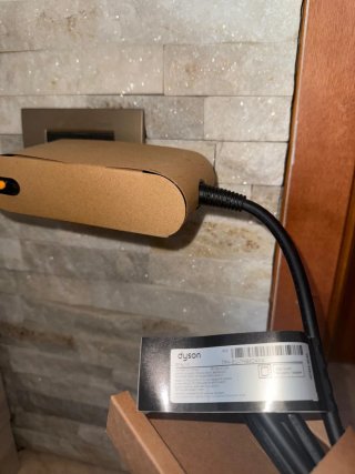Dyson Airstrait