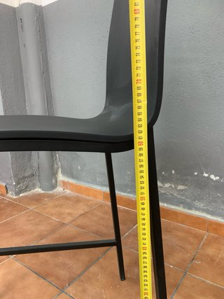 Taburetes altos CANCIO modelo NERA