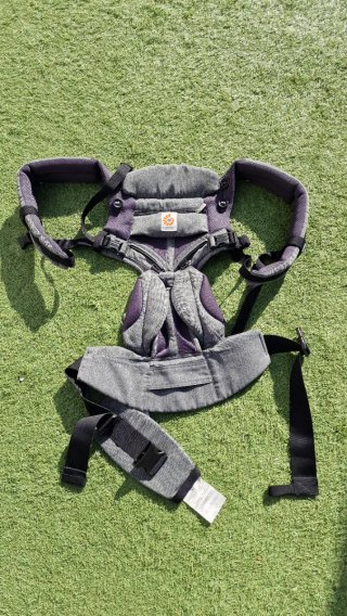 Marsúpio Ergobaby Omni 360 Cinza