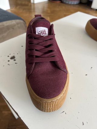 Zapatillas Pitas rojas ante