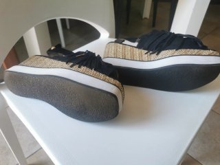 Sandali Biblos neri con frange