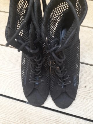 Zapatos de tacón negros talla 36
