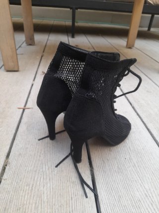 Zapatos de tacón negros talla 36