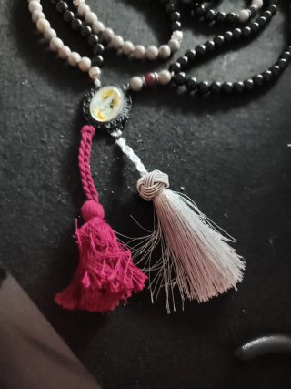Collar fallero con colgante y borlas