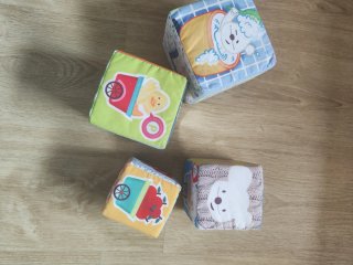 Bloques y pelotas blandos para bebé