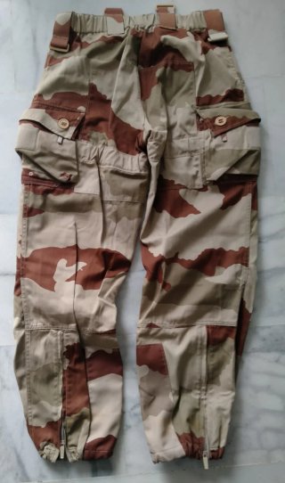 UNIFORME FUERZAS ESPECIALES LEGIÓN FRANCESA