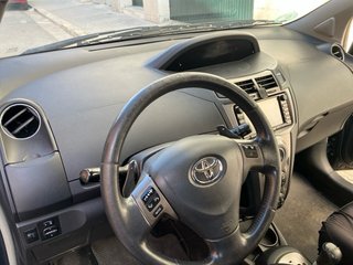 Toyota Yaris 2009