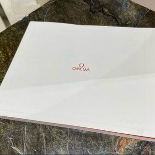 Exclusivo Libro Catálogo LA ESENCIA DE OMEGA