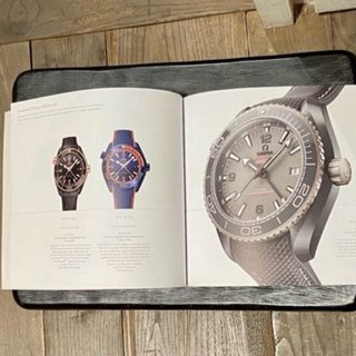 Exclusivo Libro Catálogo LA ESENCIA DE OMEGA