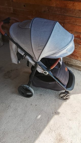 Silla de paseo Kinderkraft gris