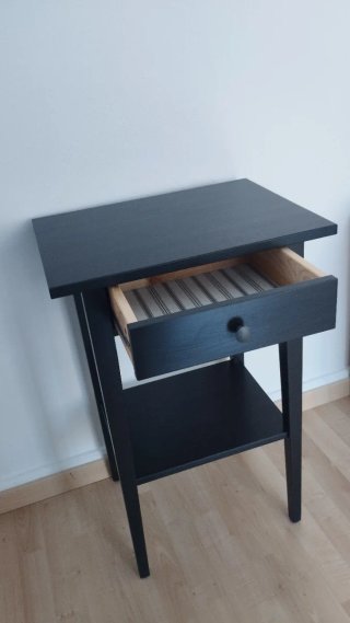 Mesita Noche negra Ikea serie Hemnes