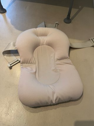 Soporte Bañera Bebé Twistshake Gris y complementos