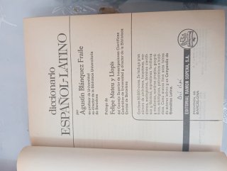 Diccionario latino-español y español latino
