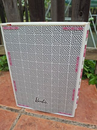 Guardaroba Barbie con accessori