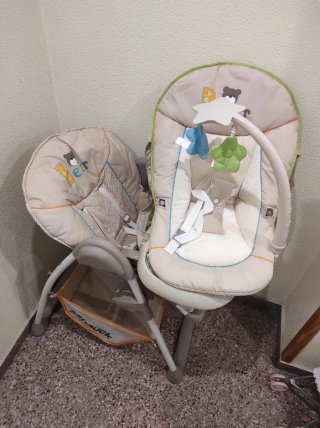 Trona para bebé con asiento y juguetes