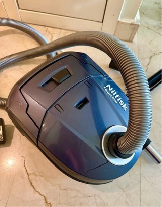Aspirador Nilfisk Coupe Neo 1600W