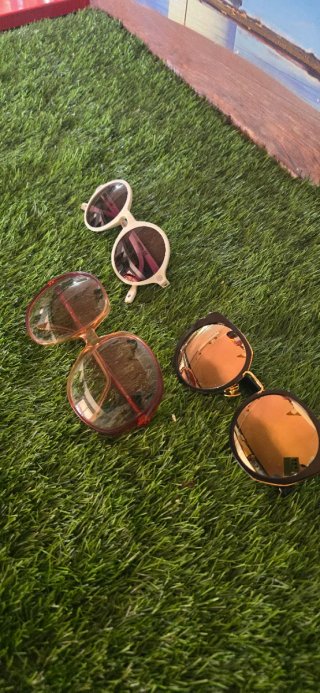 Gafas de sol redondas y ovaladas