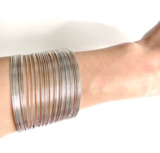 Pulsera brazalete multi aro plateada