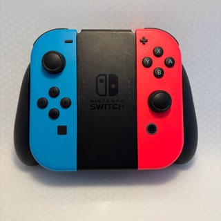 Console Nintendo Switch Completa di Scatola