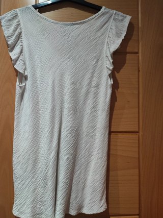 Blusa de verano blanco roto crema