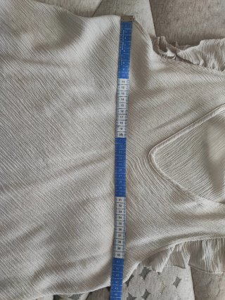 Blusa de verano blanco roto crema